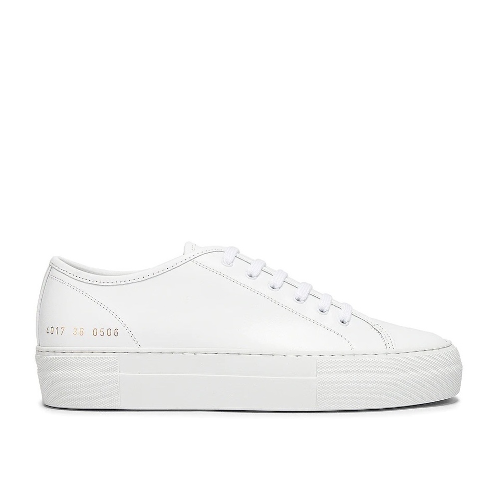 COMMON PROJECTS TOURNAMENT LOW LEATHER SNEAKER